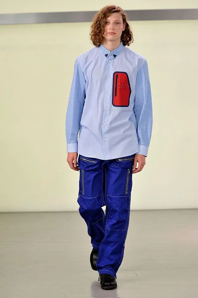 Look 5